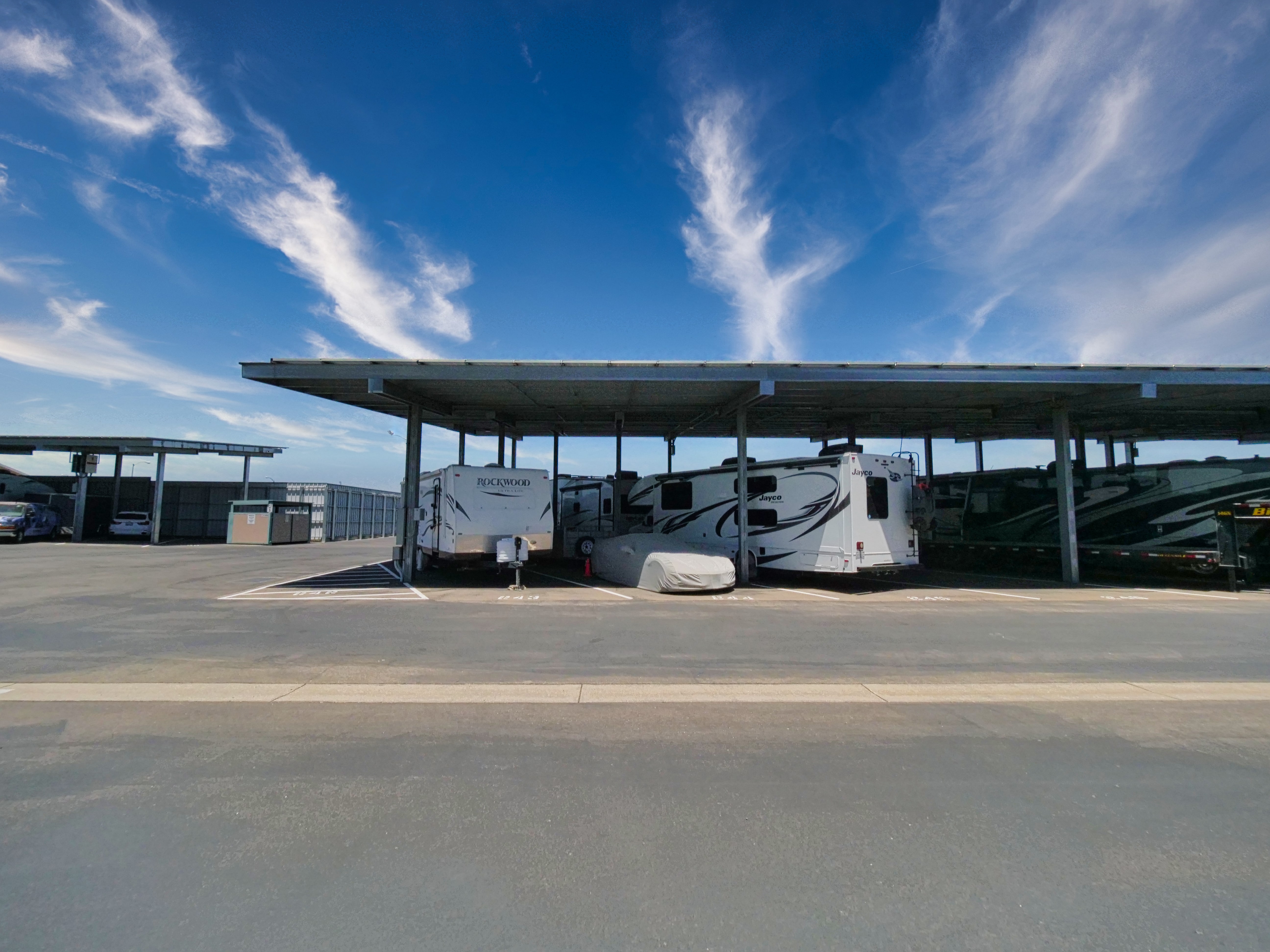 Vehicle Parking in in Pittsburg, CA